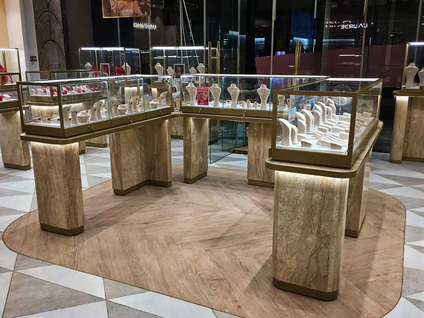 L’azurde — Mall of Egypt: luxury jewellery boutique fit-out by Level One Group
