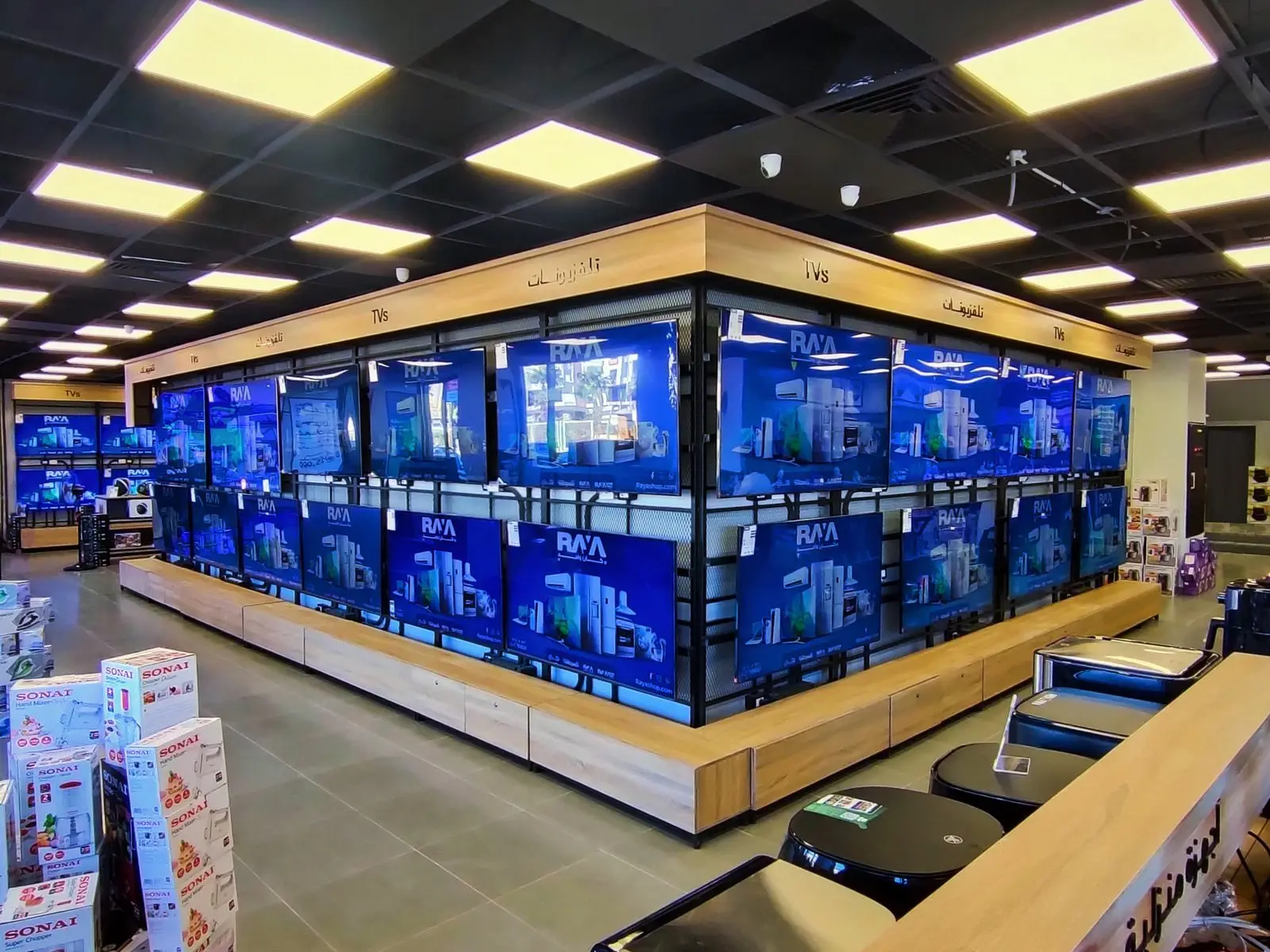 Raya — Hurghada: electronics mega-store fit-out by Level One Group